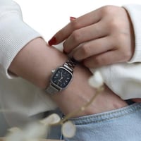 ساعة كاسيو نسائية مع نحت ليزر وتغليف هدايا فاخر