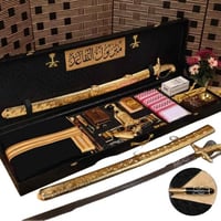 أبهر من تحب مع البكس الرجالي الملكي الفاخر الآن