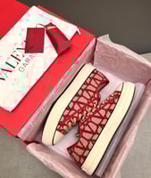 سنيكرز فالنتينو