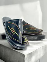 حذاء شرقي رجالي كلاسيك