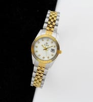 ساعه نسائيه استيل