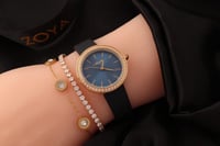 طقم اكسسوارات باللون الاسود والمينا زرقاء