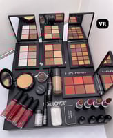 بوكس مكياج متكامل