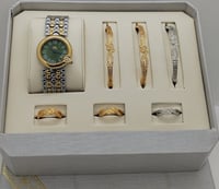 طقم نسائي حديث