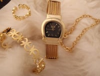 طقم اكسسوارات وساعة نسائية