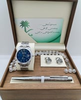 طقم رجالي راقي متكامل بتصميم انيق