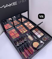 بوكس مكياج متكامل