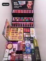 مجموعة مكياج متكاملة بشكلها الجديد