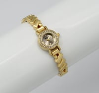 ساعه نسائي عصريه حديثه ماركة بروشا