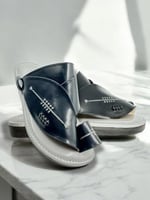 حذاء شرقي جلد فاخر