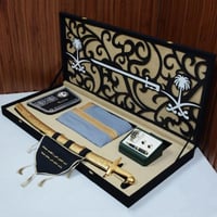 هدايا ملكية فخمة بسيف ليزر مع مبخرة مكتبية راقية ب...