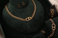 اطقم نسائية