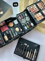 بوكس مكياج متكامل