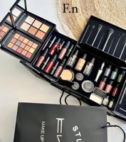 بوكس مكياج جميل ومتكامل