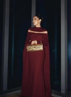 فستان "سحر الكاب" بقماش الباربي الراقي