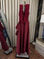 فستان تفتة عودي طويل بتصميم أنيق بدون أكمام مع فتح...