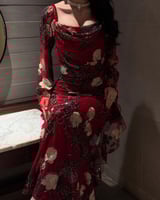 فستان "أناقة العيد" الفاخر - تل مطرز وزركون (أحمر...