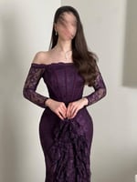 فستان سهرة دانتيل "موف ملكي" بتصميم كورسيه وزمزمة...