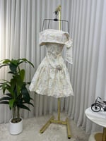 فستان جاكار مطرز أوف شولدر بفيونكة جانبية - إطلالة...