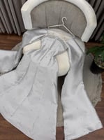 فستان سهرة طويل رصاصي تطريز فصوص كرستال يدوي كم را...