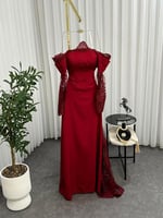 فستان سهرة ملكي برقندي بأكمام دانتيل فاخرة