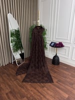 فستان سهرة دانتيل فاخر بتطريز اللؤلؤ - لون بني ملك...