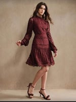 فستان "رينيسانس" دانتيل - نبيذي فاخر