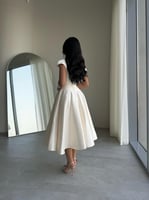 فستان العيد بطول ميد بلونين