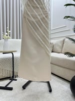 فستان العيد أنيق بتصميم فاخر وشال مطرز