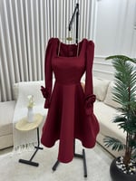 فستان باربي خمري أنيق قصير بأكمام طويلة