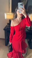 فستان شيفون قصير طبقات - متوفر باللونين الأحمر وال...