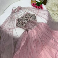 فستان سهرة لحمي تل تطريز فصوص كرستال يدوي