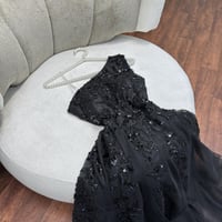 فستان سهرة اسود خامة تل مشجر تطريز فصوص