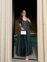 فستان "فلورنسا" الفاخر - ميكادو بليسيه بأكمام دانت...