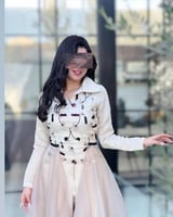 جمبسوت العيد الأبيض بتصميم فاخر وذيل أورجنزا