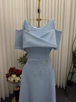 فستان العيد "باربي" كلاسيك بتصميم ملكي وأكتاف مكشو...