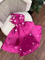 فستان فوشي سهره خامة ميكادو دبل كلوش مطرز ورد بارز