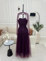 فستان سهرة بنفسجي ملكي تل بتصميم أنيق توب مع شال