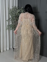 فستان سهرة ملكي مطرز بالخرز الفاخر - تصميم الكاب ا...
