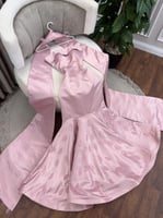 فستان ملكه لحمي خامة ميكادو على شال تطريز قماش سهر...