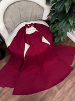 إطلالة راقية لليالي رمضان مع جلابية مطرزة أنيقة