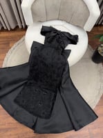 فستان سهره اسود طويل مع ذيل من خامة الميكادو تطريز...