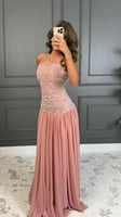 فستان سهرة لحمي تطريز