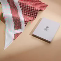 شماغ دي اكس DX خطوط بيضاء احمر