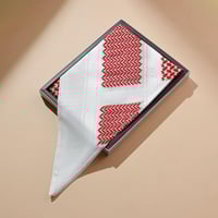 شماغ دي اكس DX خطوط بيضاء احمر