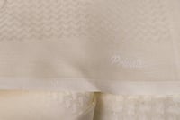 شماغ اليشمك برايفت كريمي Y41 2025