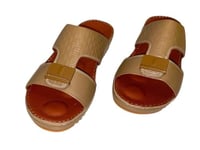 حذاء إماراتي - بنمط منسوج وإبزيم معدني