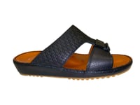 حذاء إماراتي - بنمط منسوج وإبزيم معدني