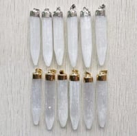 قلادة حجر السلينايت