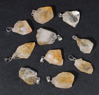 قلادة سترين خام